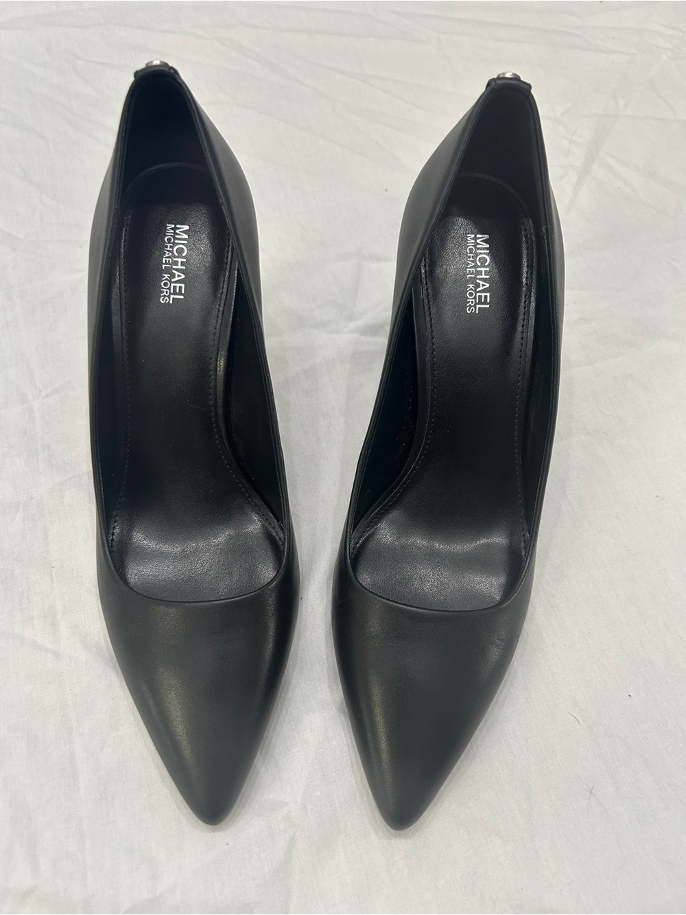 Women’s Michael Kors Black Pointed Toe Pumps Size 9